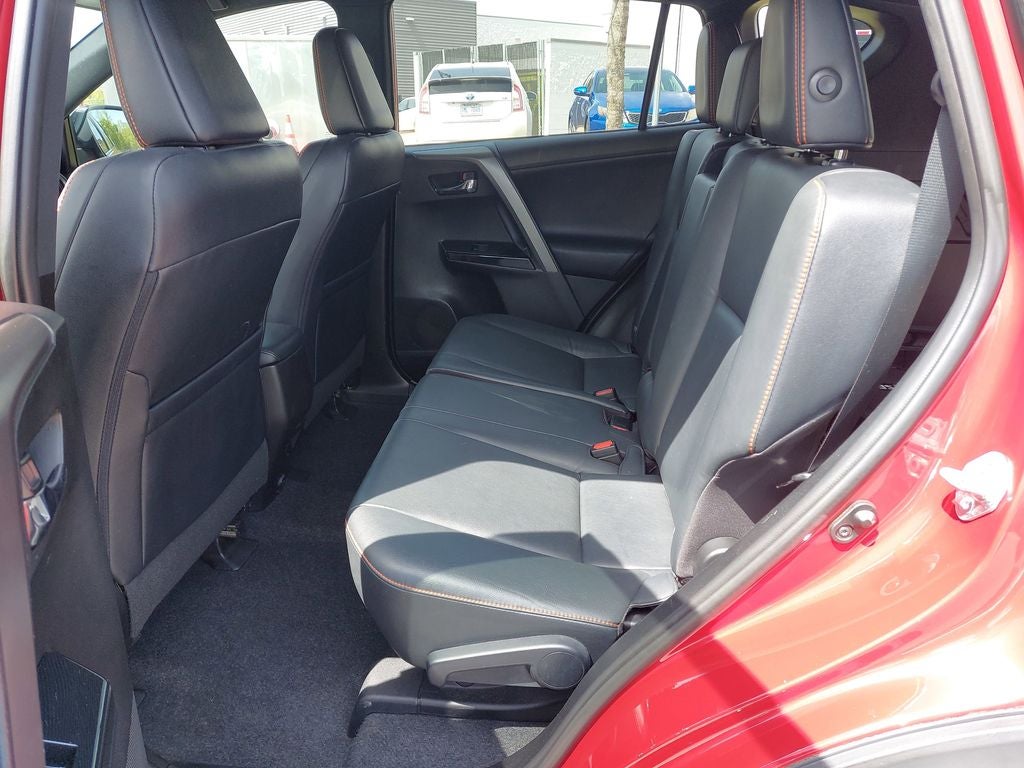 2016 Toyota RAV4 SE