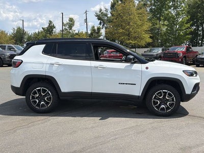 2025 Jeep Compass Trailhawk