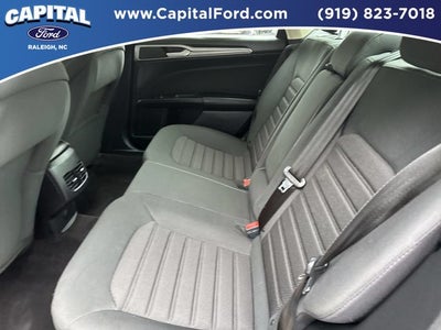 2020 Ford Fusion SE