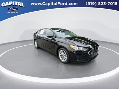 2020 Ford Fusion SE