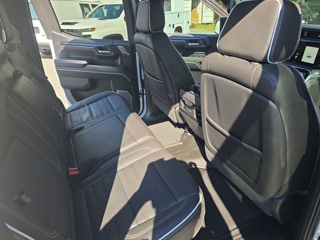 2025 GMC Sierra 1500 AT4X