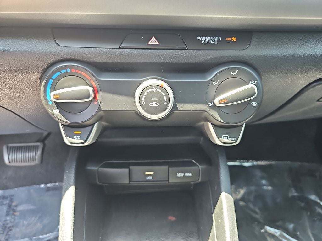 2023 Kia Rio LX