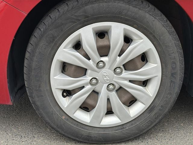 2019 Hyundai Accent SE