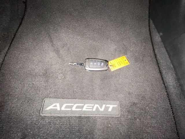 2022 Hyundai Accent SE