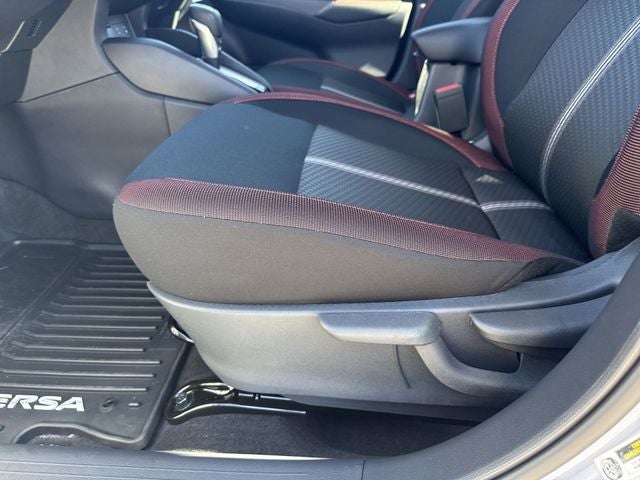 2025 Nissan Versa 1.6 SR