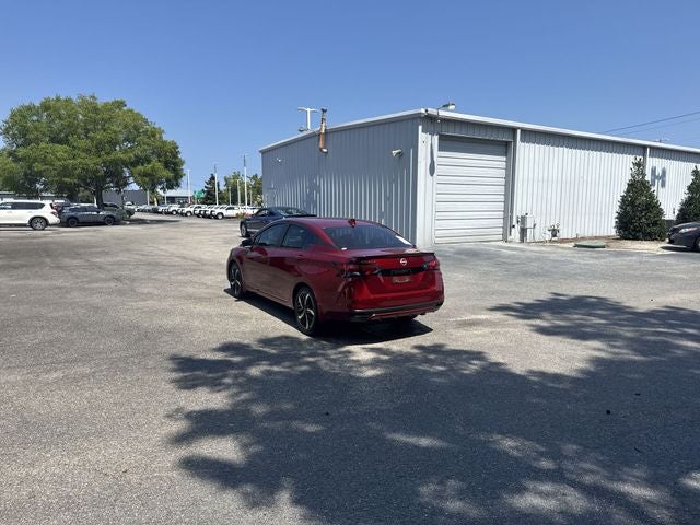 2025 Nissan Versa 1.6 SR