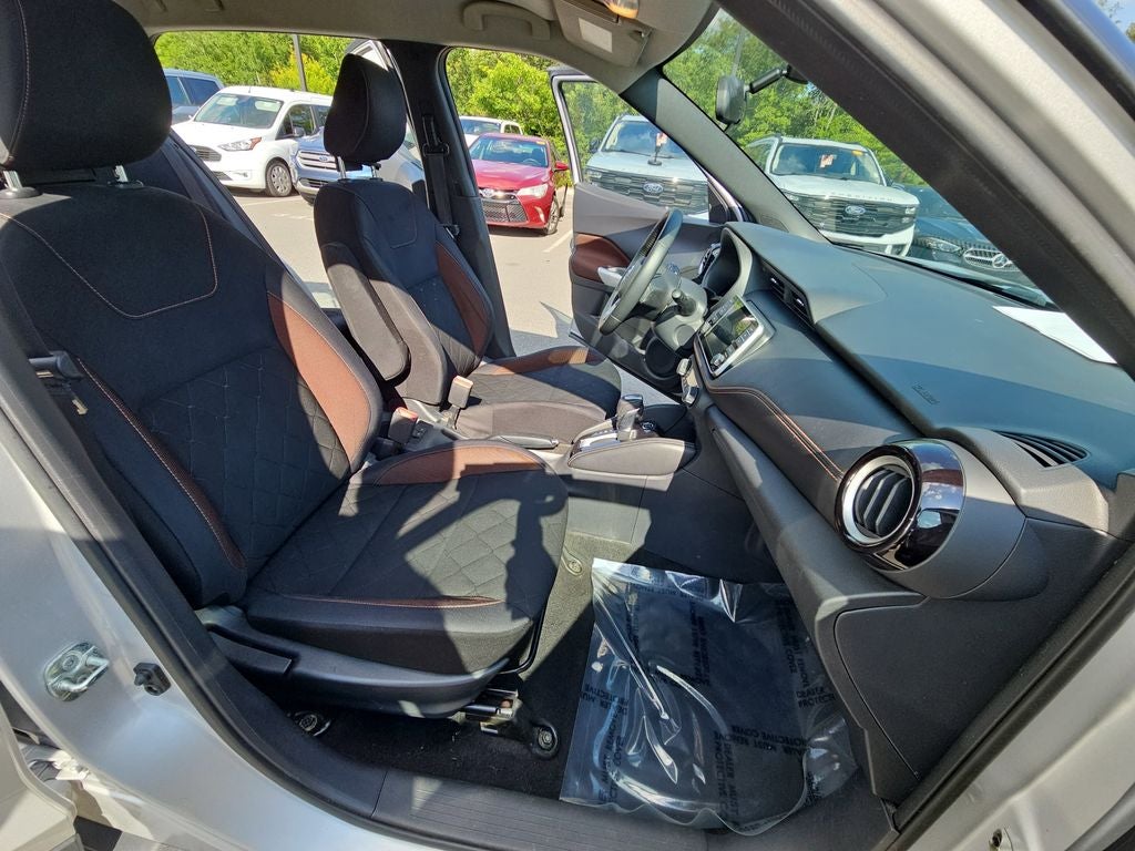 2019 Nissan Kicks SR