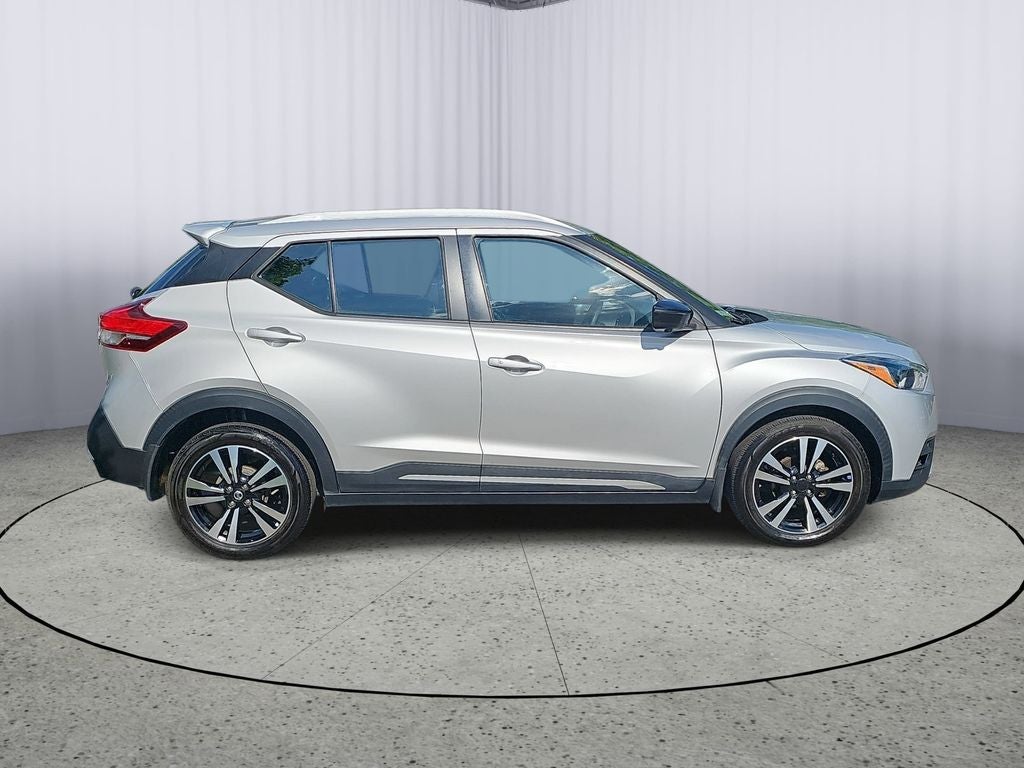 2019 Nissan Kicks SR