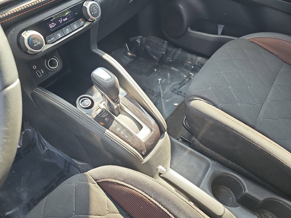 2019 Nissan Kicks SR
