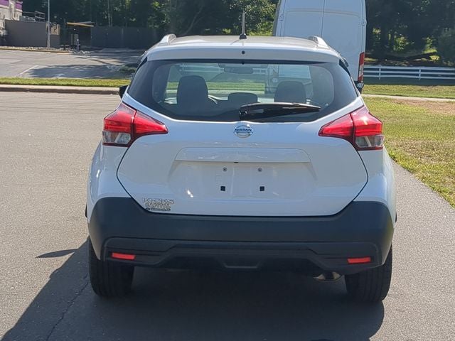 2019 Nissan Kicks S