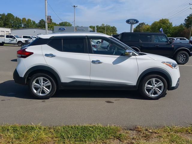 2019 Nissan Kicks S