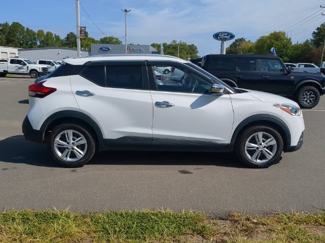 2019 Nissan Kicks S