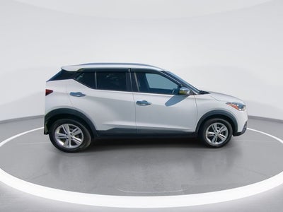 2019 Nissan Kicks S