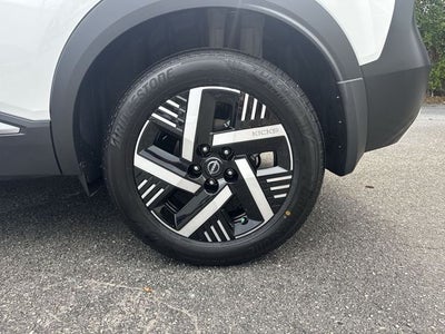 2025 Nissan Kicks SV