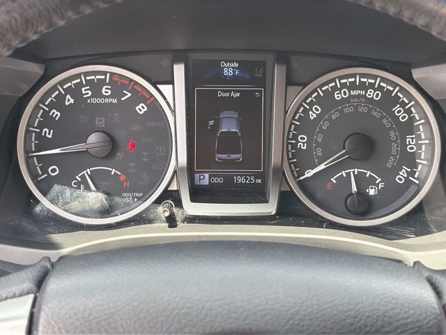 2022 Toyota Tacoma SR5 V6