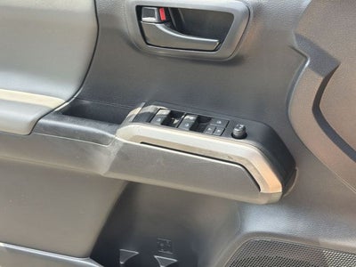 2022 Toyota Tacoma SR5 V6