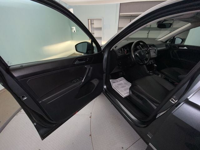 2018 Volkswagen Tiguan 2.0T SEL 4Motion