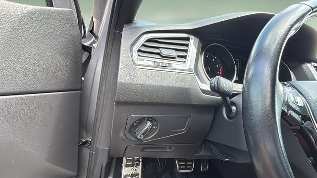 2021 Volkswagen Tiguan 2.0T SE R-Line Black