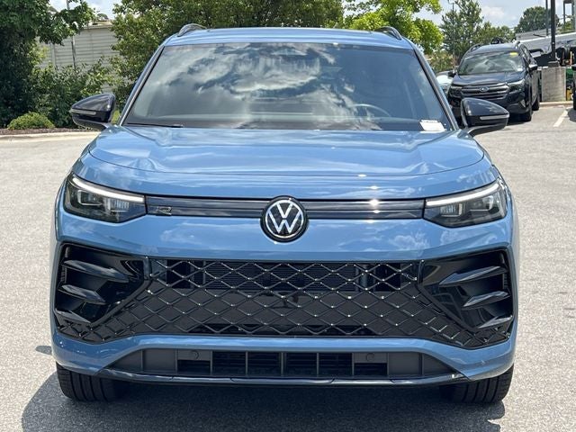 2025 Volkswagen Tiguan 2.0T SE R-Line Black