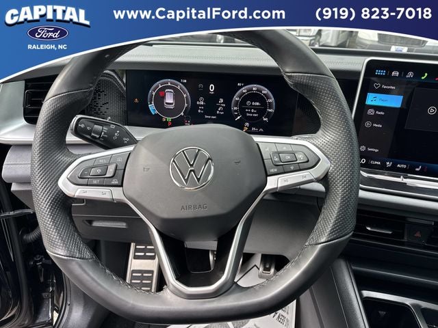 2026 Volkswagen Tiguan 2.0T SE R-Line Black