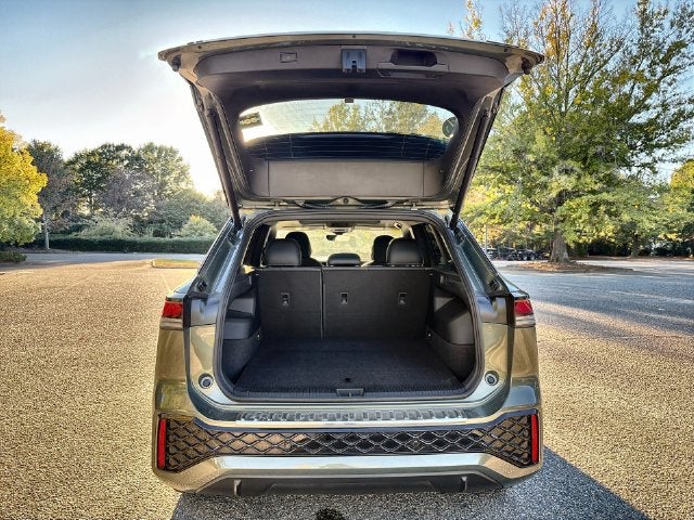 2025 Volkswagen Tiguan 2.0T SE R-Line Black