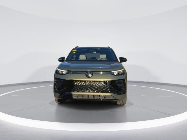 2025 Volkswagen Tiguan 2.0T SE R-Line Black