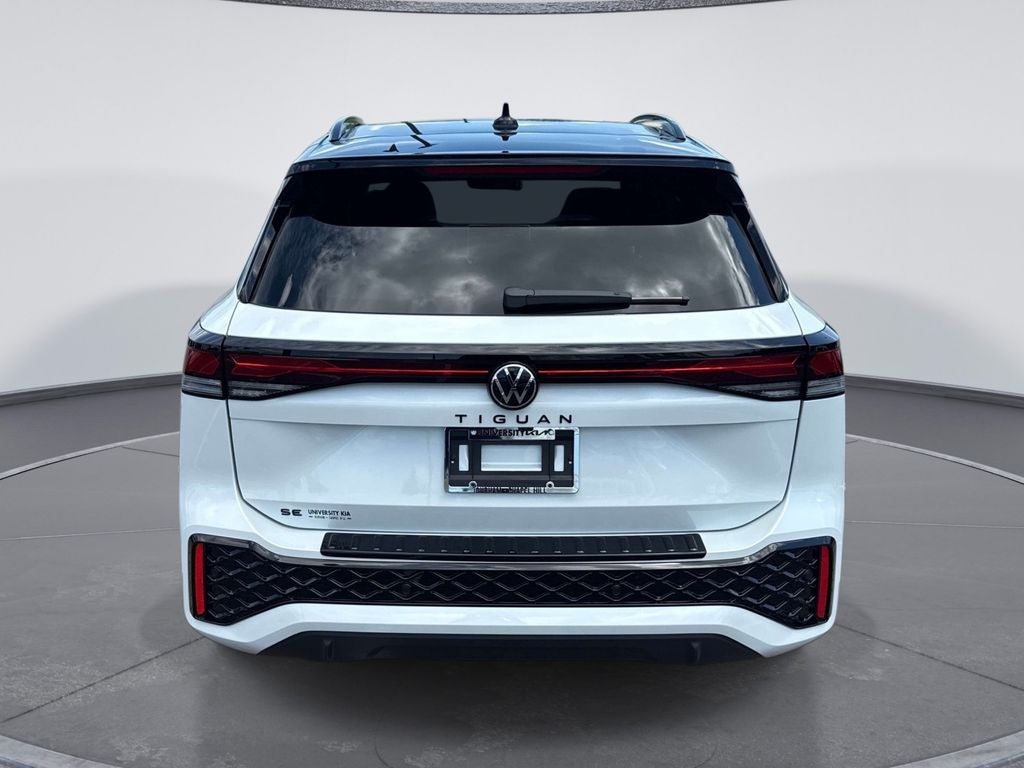 2026 Volkswagen Tiguan 2.0T SE R-Line Black
