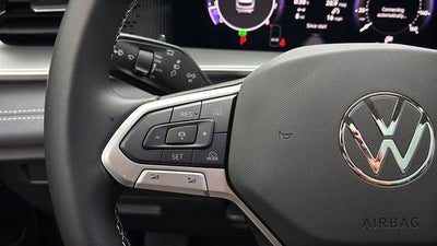 2025 Volkswagen Tiguan 2.0T SE