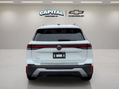 2025 Volkswagen Tiguan 2.0T SE