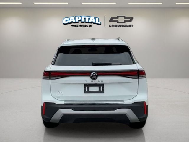 2025 Volkswagen Tiguan 2.0T SE
