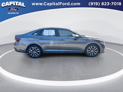 2025 Volkswagen Jetta 1.5T SE