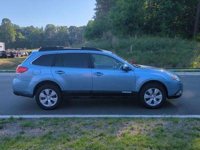 2010 Subaru Outback 2.5i Premium