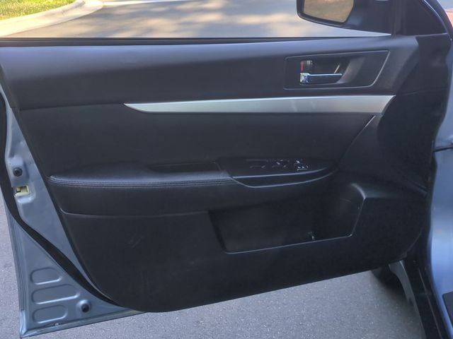 2010 Subaru Outback 2.5i Premium