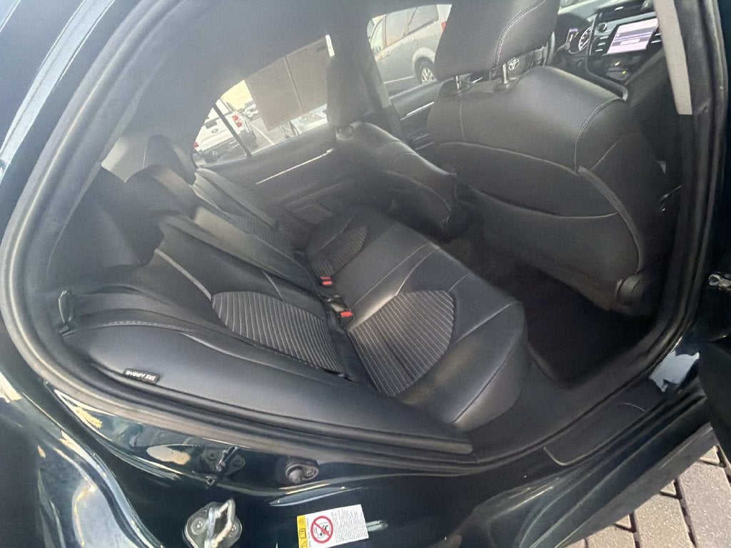 2019 Toyota Camry SE