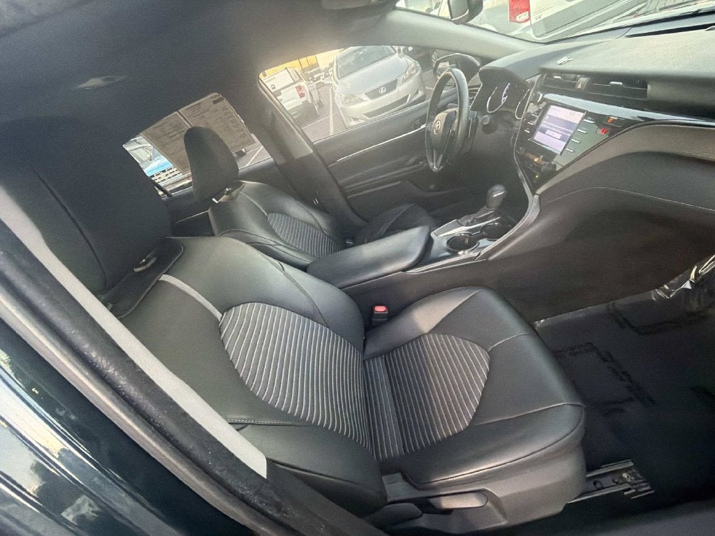2019 Toyota Camry SE