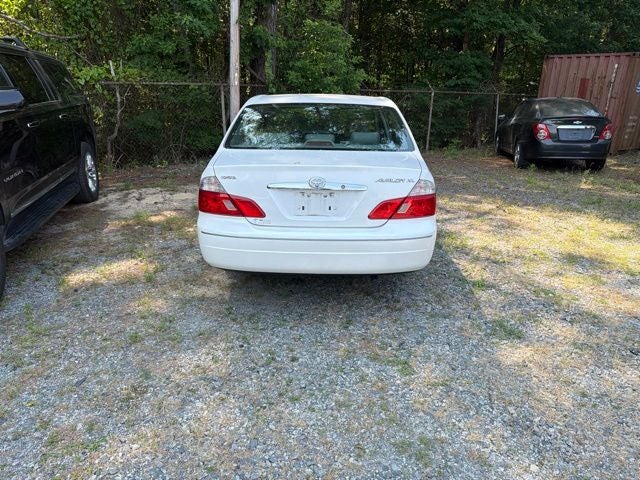 2003 Toyota Avalon XLS