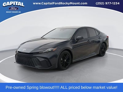 2025 Toyota Camry SE
