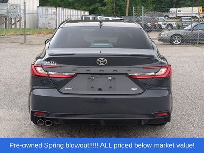 2025 Toyota Camry SE