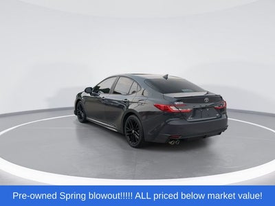 2025 Toyota Camry SE