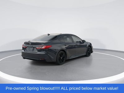 2025 Toyota Camry SE