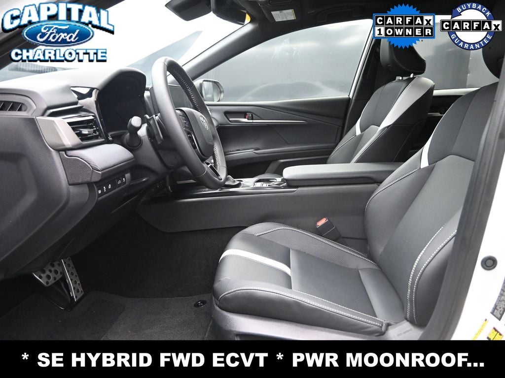 2025 Toyota Camry SE