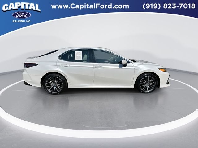 2023 Toyota Camry Hybrid XLE