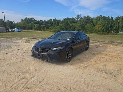 2022 Toyota Camry SE