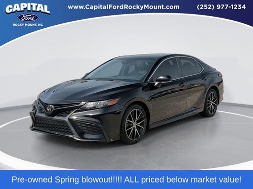 2022 Toyota Camry SE