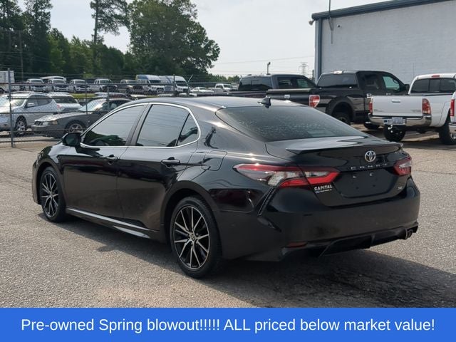 2022 Toyota Camry SE
