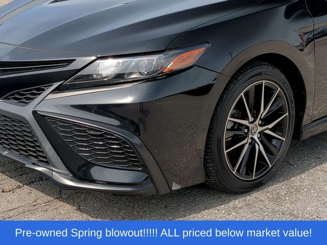 2022 Toyota Camry SE