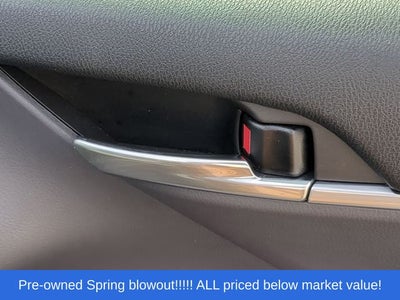 2022 Toyota Camry SE
