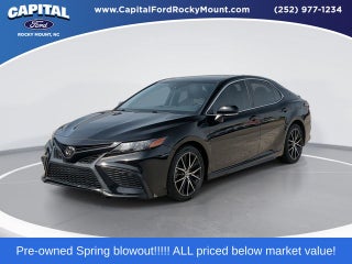 2022 Toyota Camry SE