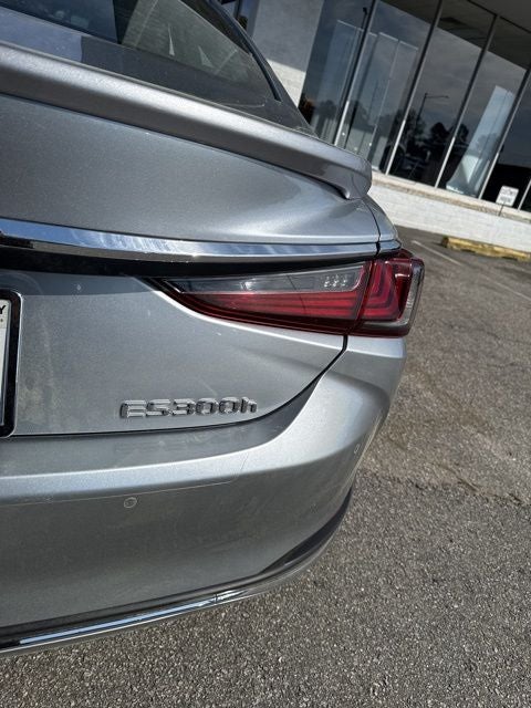 2024 Lexus ES 300h
