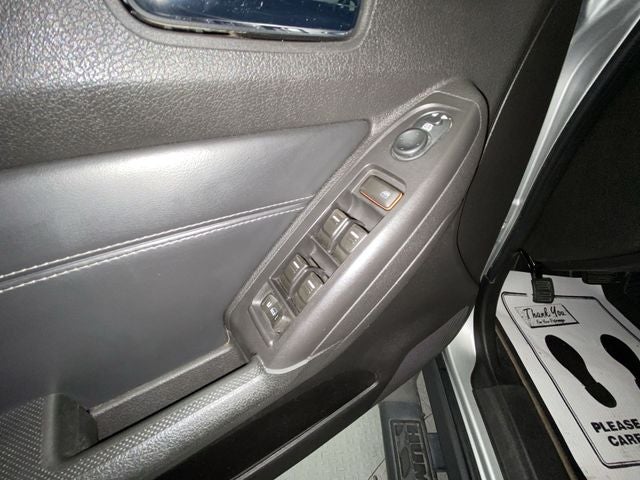 2010 Hummer H3T Luxury